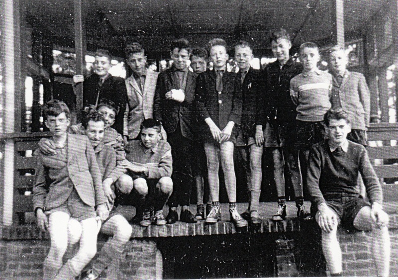 Bestand:1962 Jongensgilde Jong Nederland.jpg