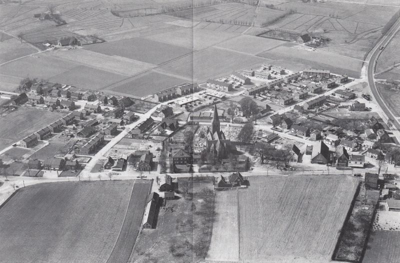 Bestand:1963 Beek vanaf Bergherbos .jpg