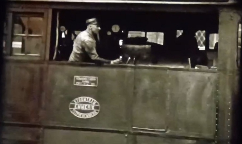 Bestand:3 Stoomtram Emmerik voor cafe Schuurman.jpg