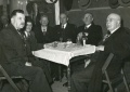 Burgemeester Nederveen, de heren Verstege, Knoop, Van Uhm en Scheers circa 1950.jpg