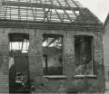 Foto uit 1947 Klinkerstraat 11, sinds de bevrijding niet hersteld.png