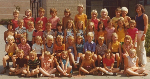 1974 - 1975 4e klas