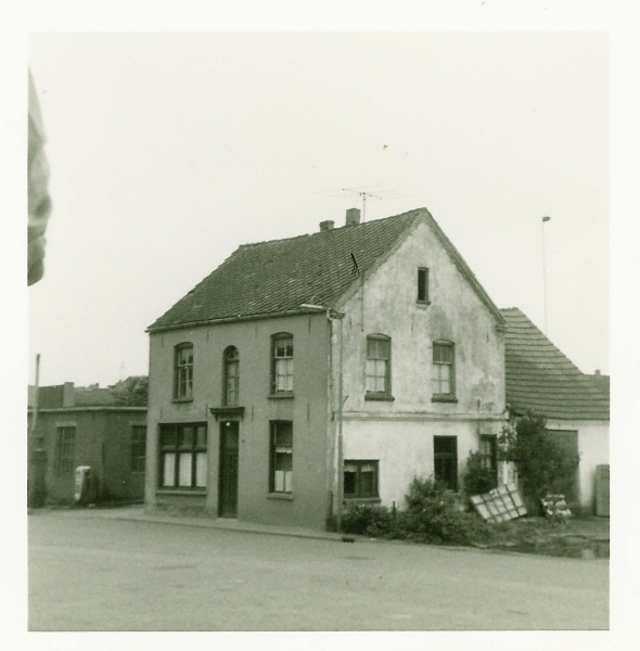 Bestand:Hendriksen 1971.jpg