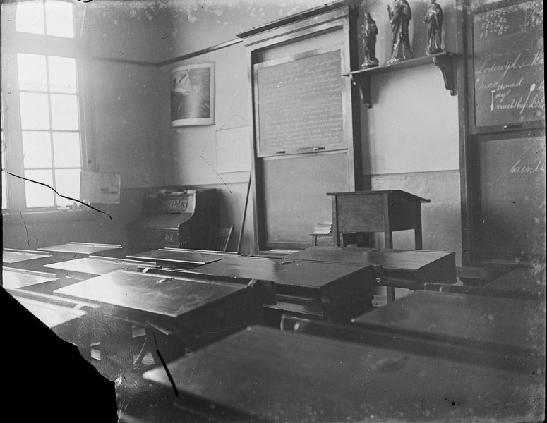 Bestand:Klaslokaal Sint Jozefschool.jpg