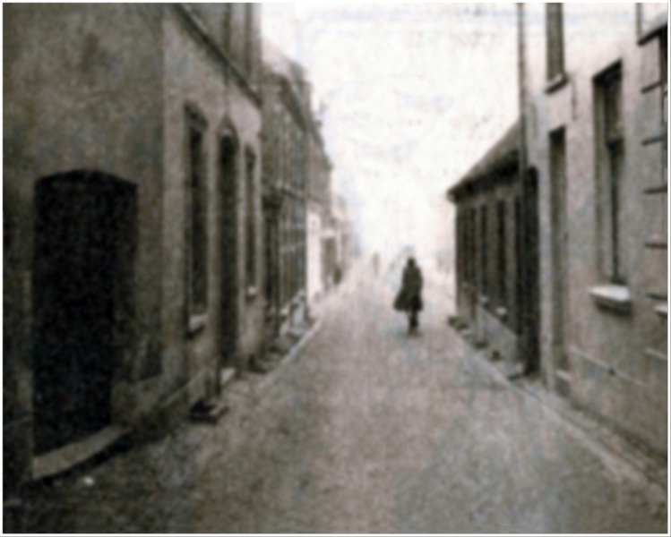 Bestand:Klinkerstraat 1955 Links zouaaf Derksen.jpg