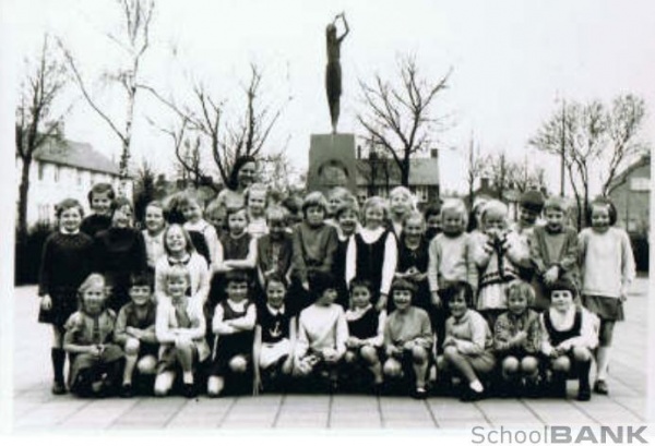 Mariaschool 1968.jpg