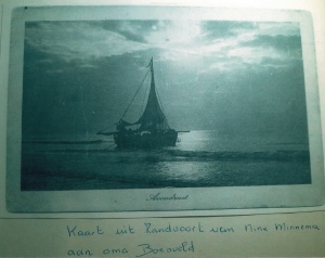 Mina Minnema aan oma Boesveld.jpg