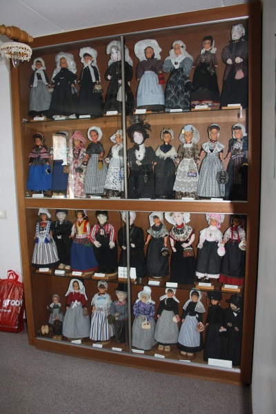 Bestand:Poppen Bertha Gasseling.JPG